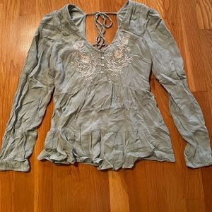 Green Japna long sleeve top!